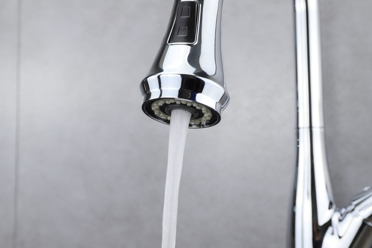 Garbatella Brass Kitchen Faucet w/ Pull Out Sprayer - Chrome