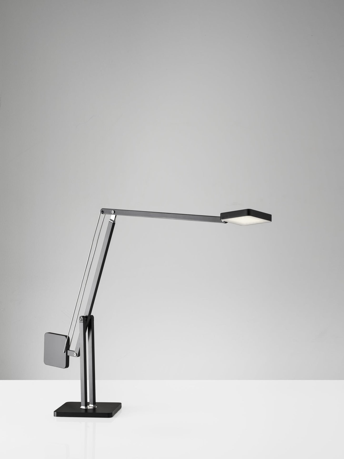 ADS360 Cooper LED Desk Lamp