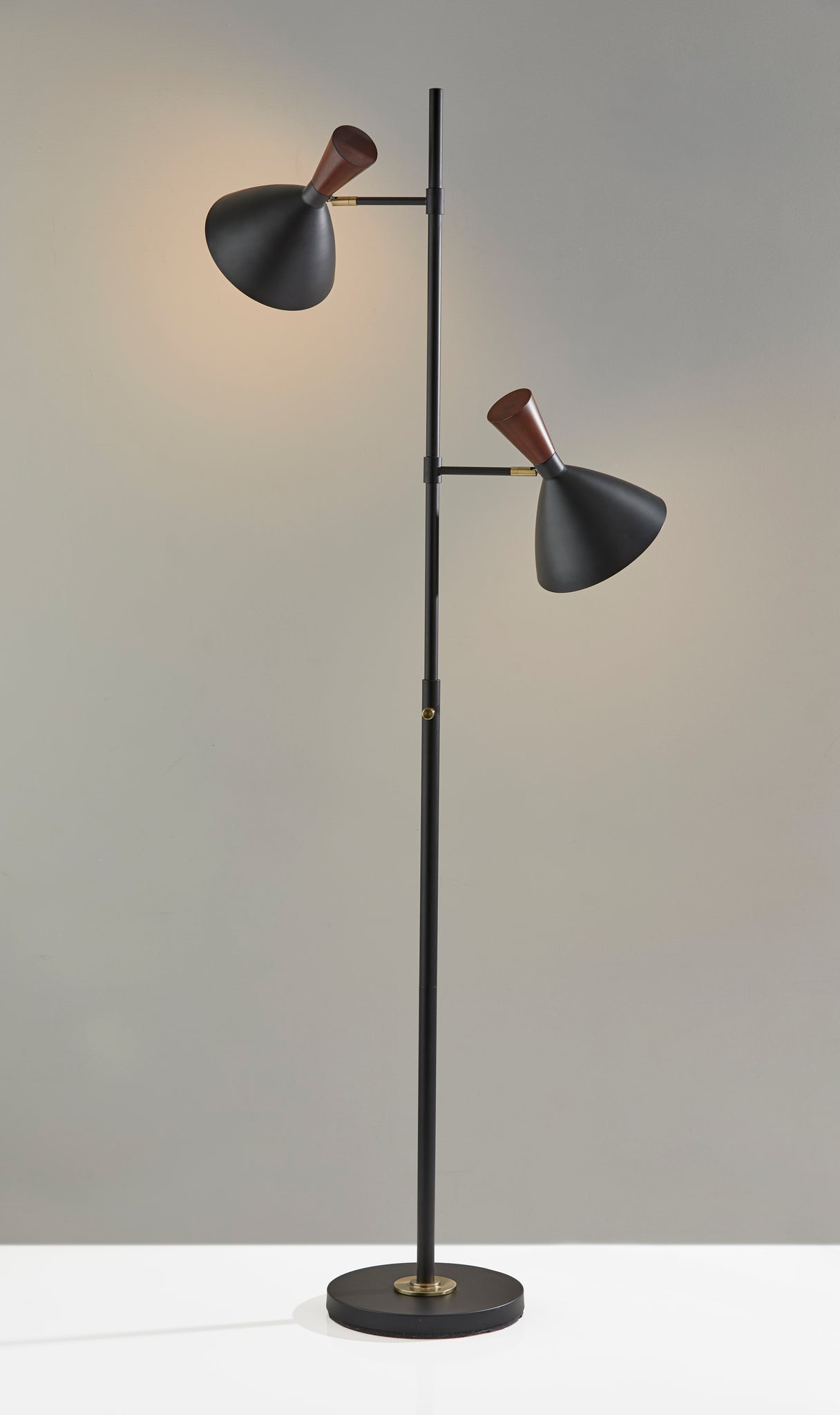 Arlo Tree Lamp