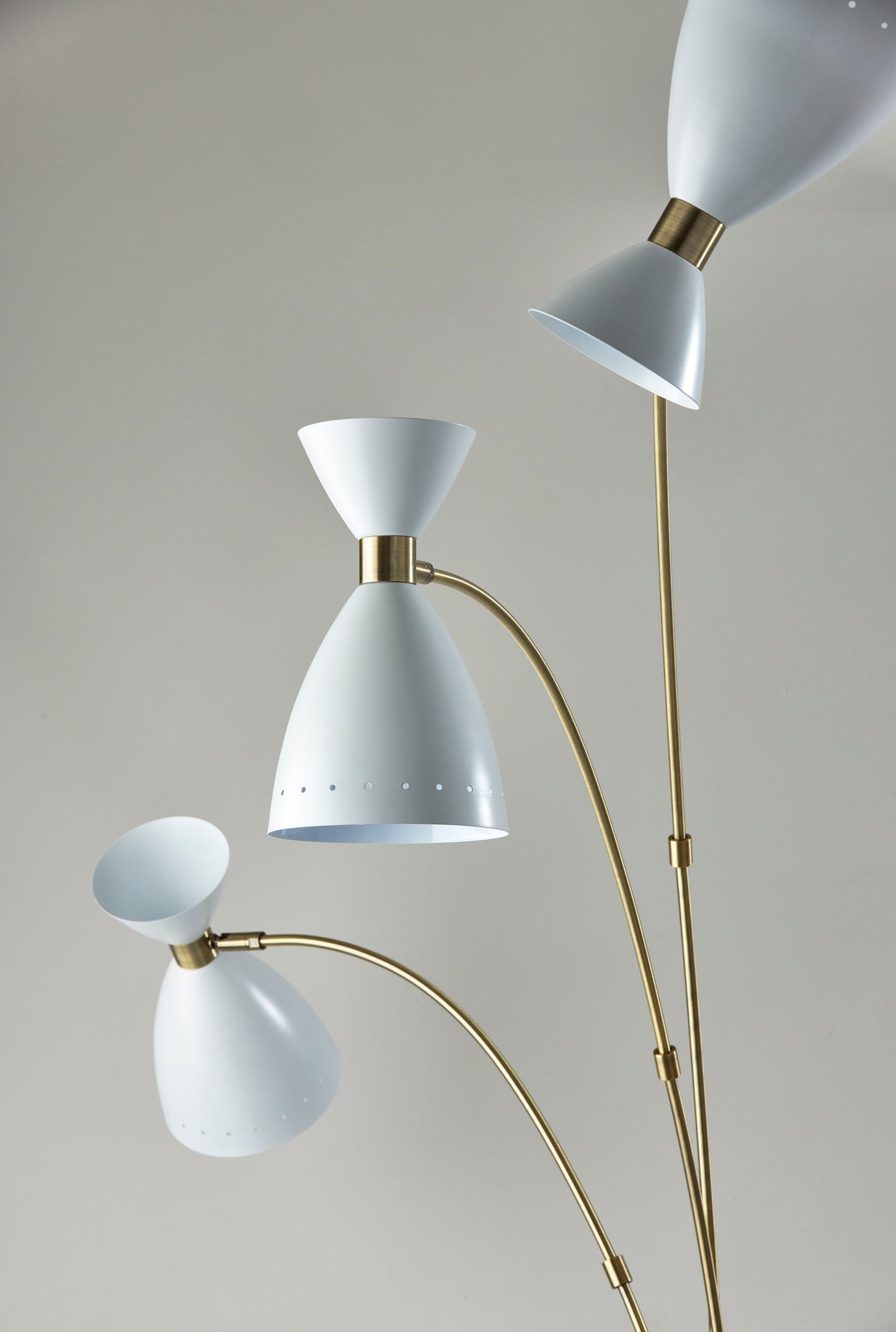 Oscar 3-Arm Arc Lamp