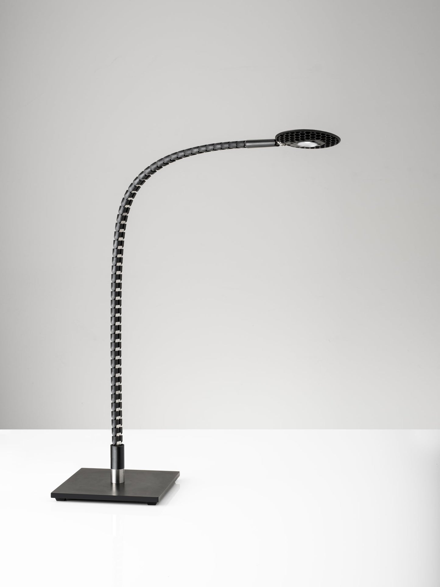ADS360 Natrix LED Desk Lamp