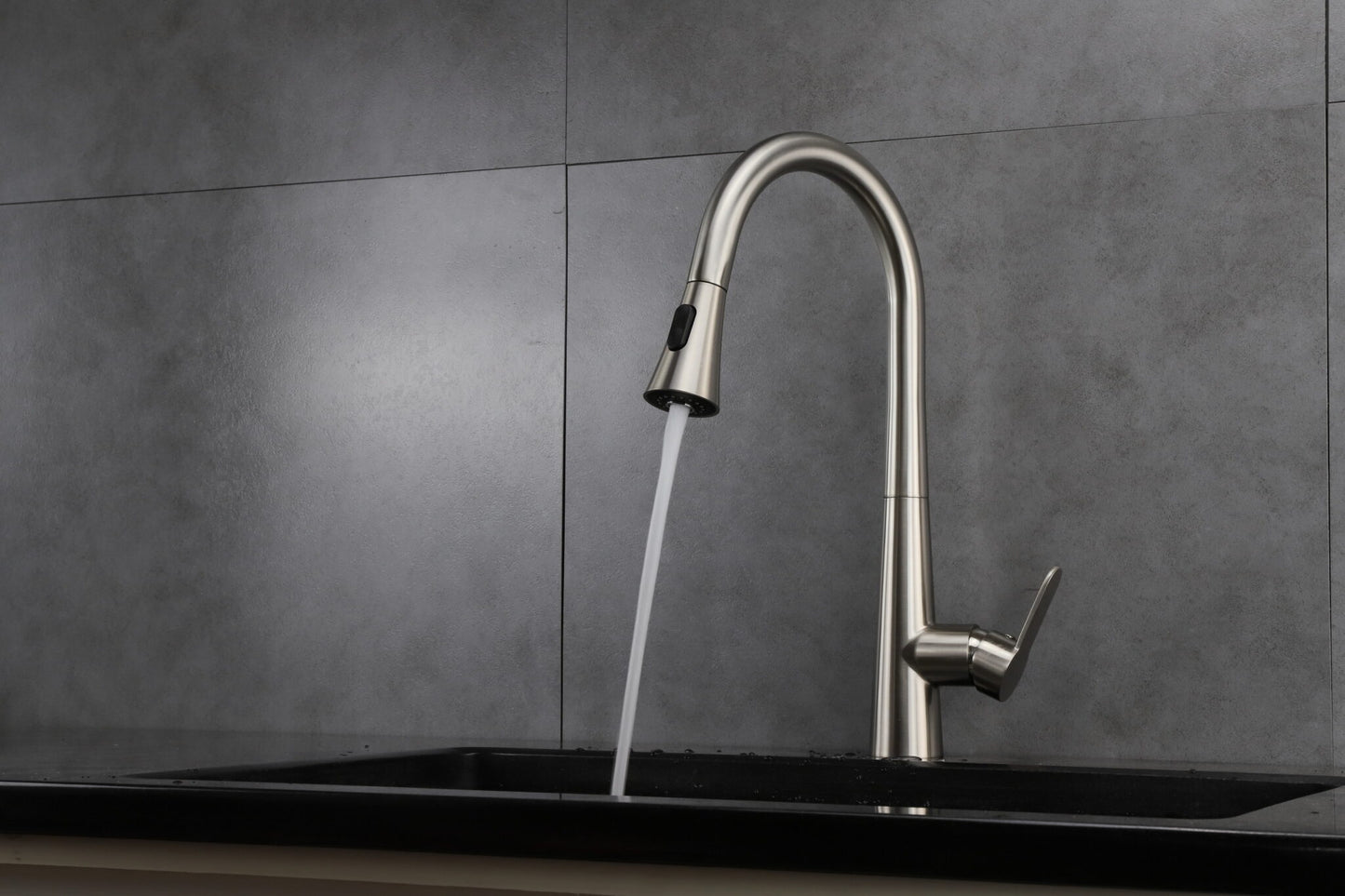Furio Brass Kitchen Faucet w/ Pull Out Sprayer - Chrome