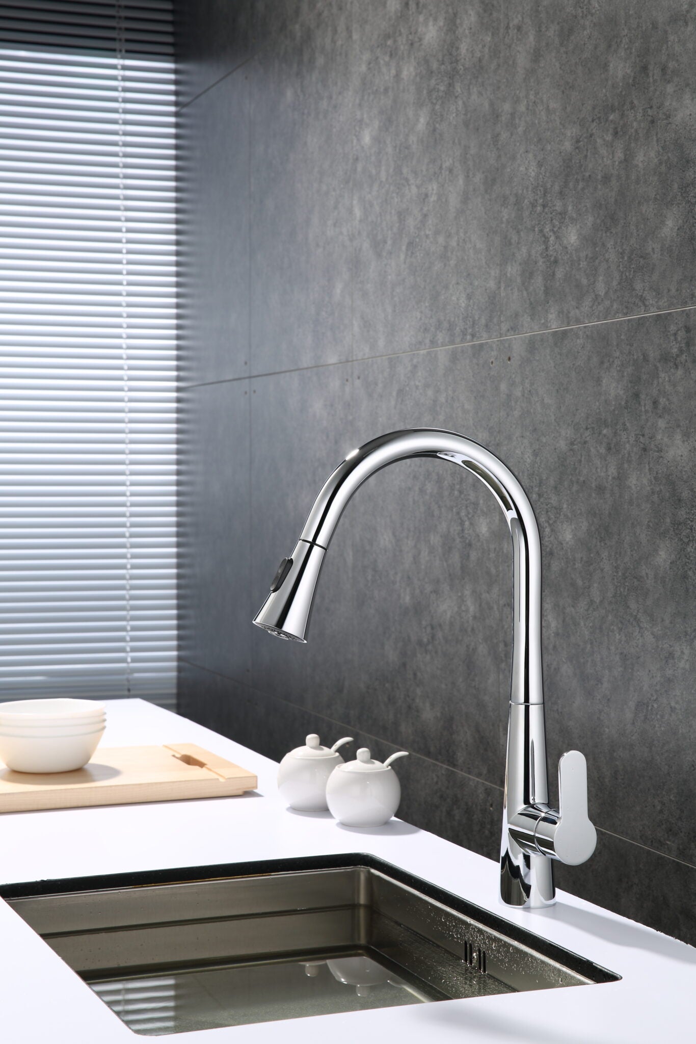 Furio Brass Kitchen Faucet w/ Pull Out Sprayer - Chrome