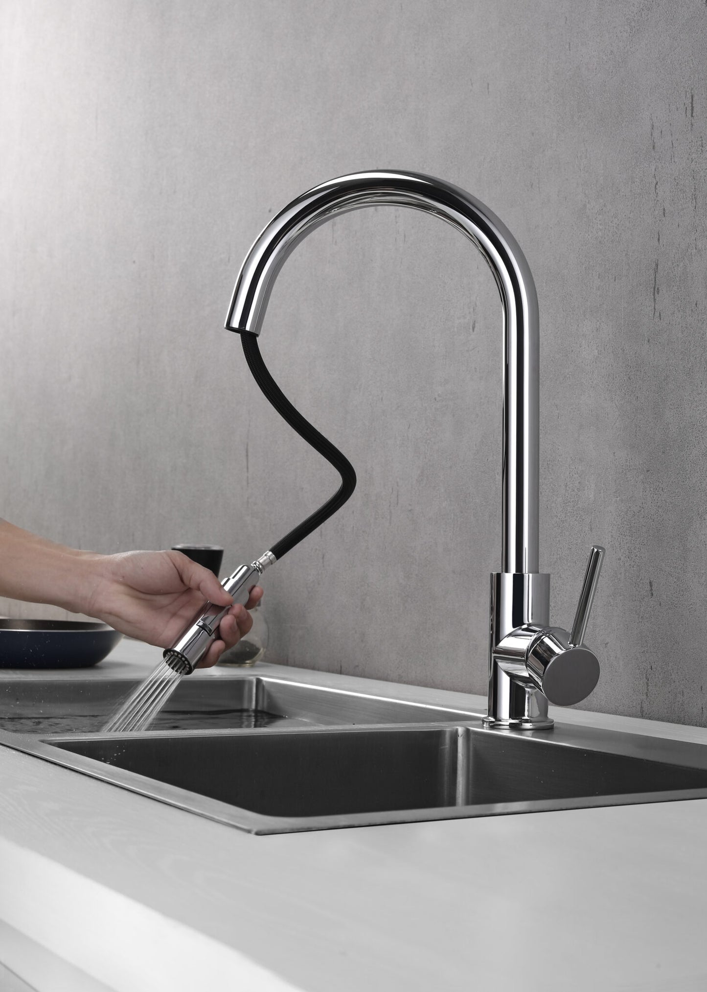 Olivi Brass Kitchen Faucet w/ Pull Out Sprayer - Chrome