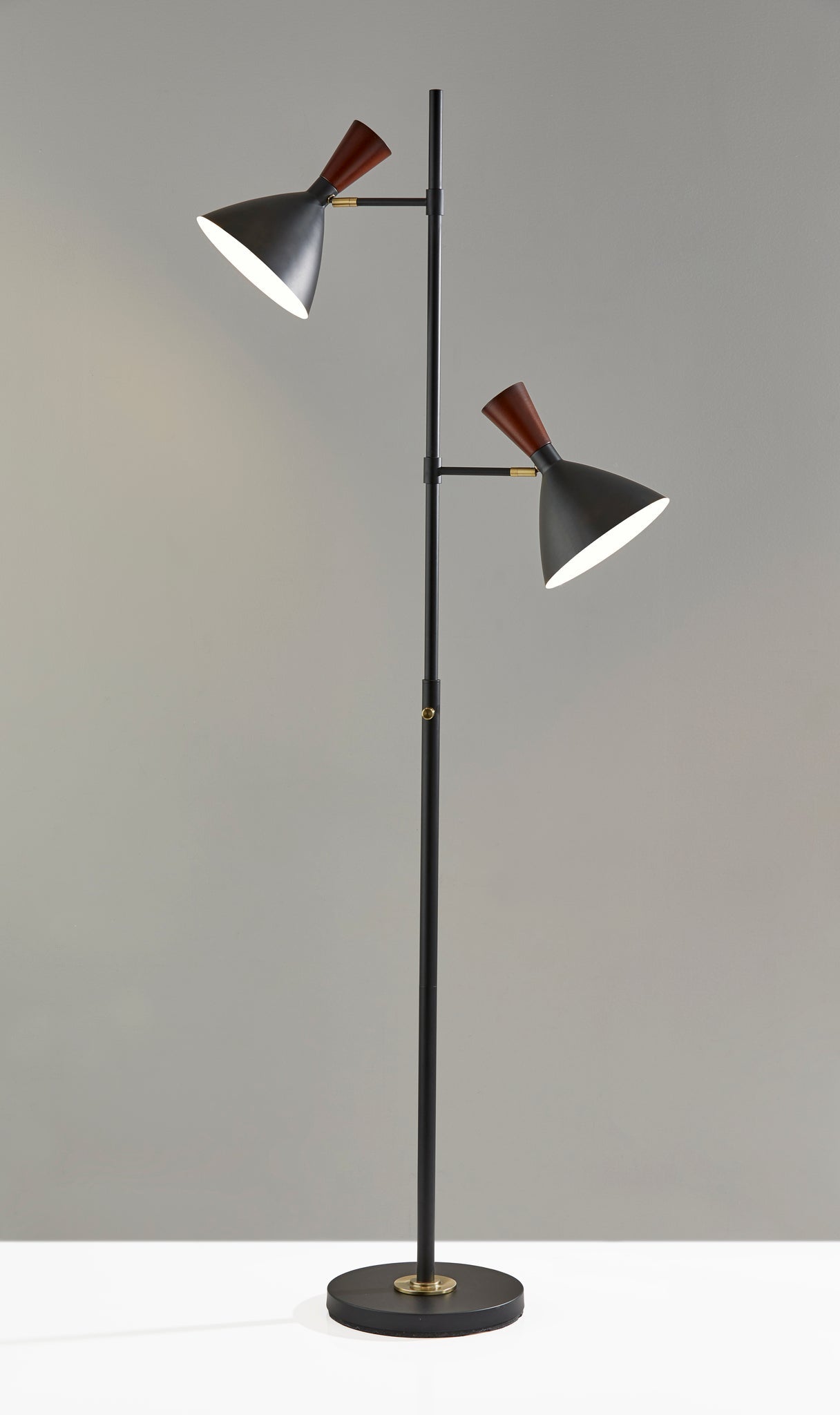 Arlo Tree Lamp