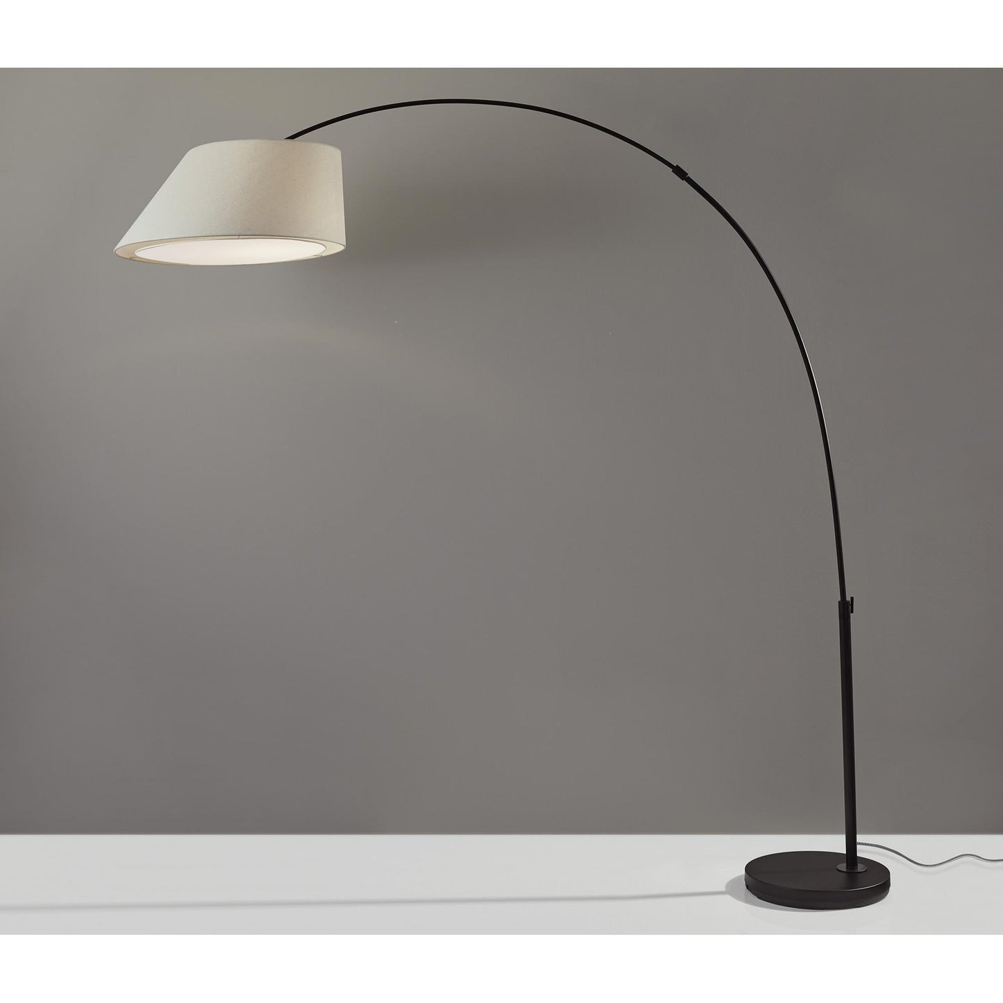 Mulberry Arc Lamp