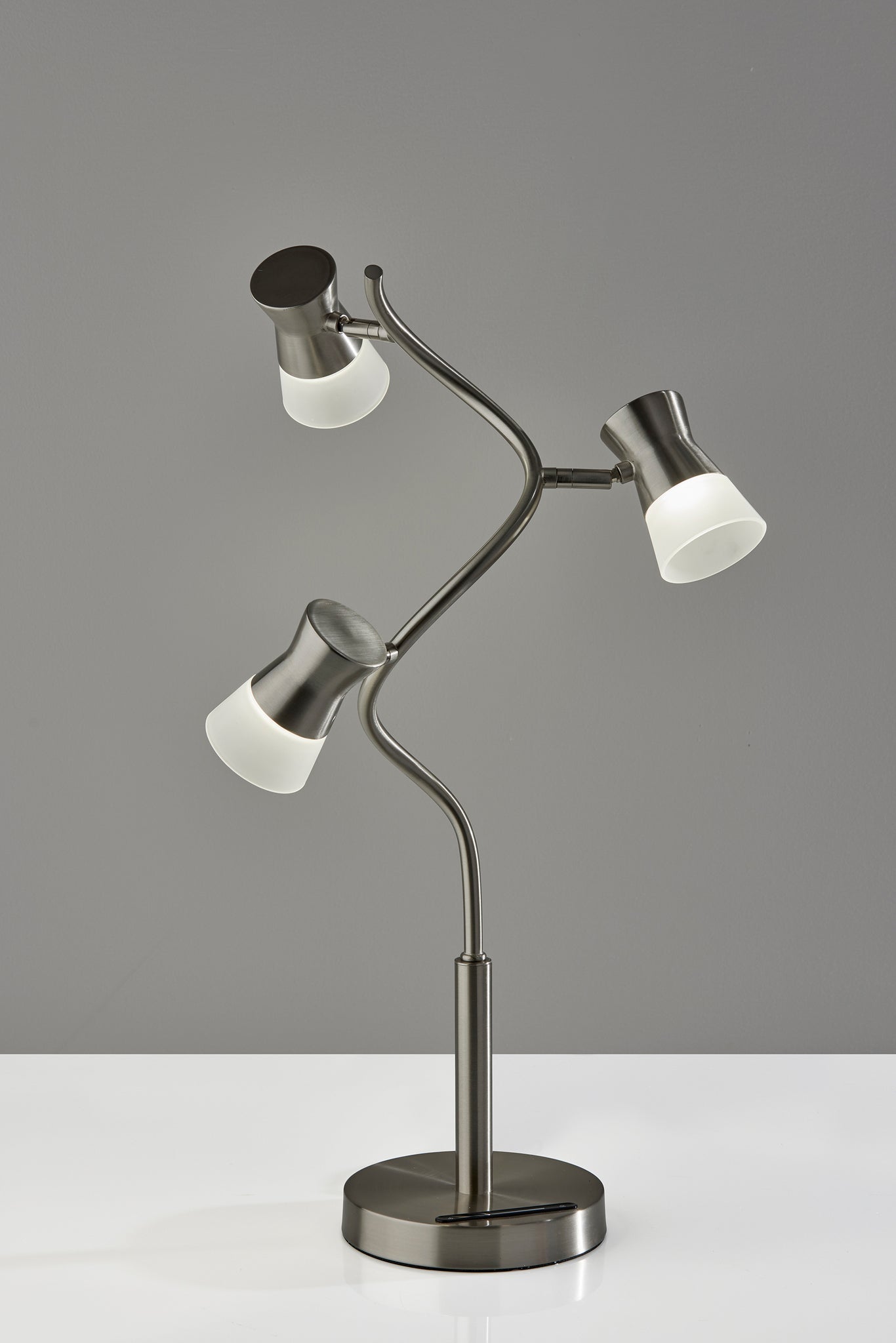 Cyrus LED Table Lamp w. Smart Switch