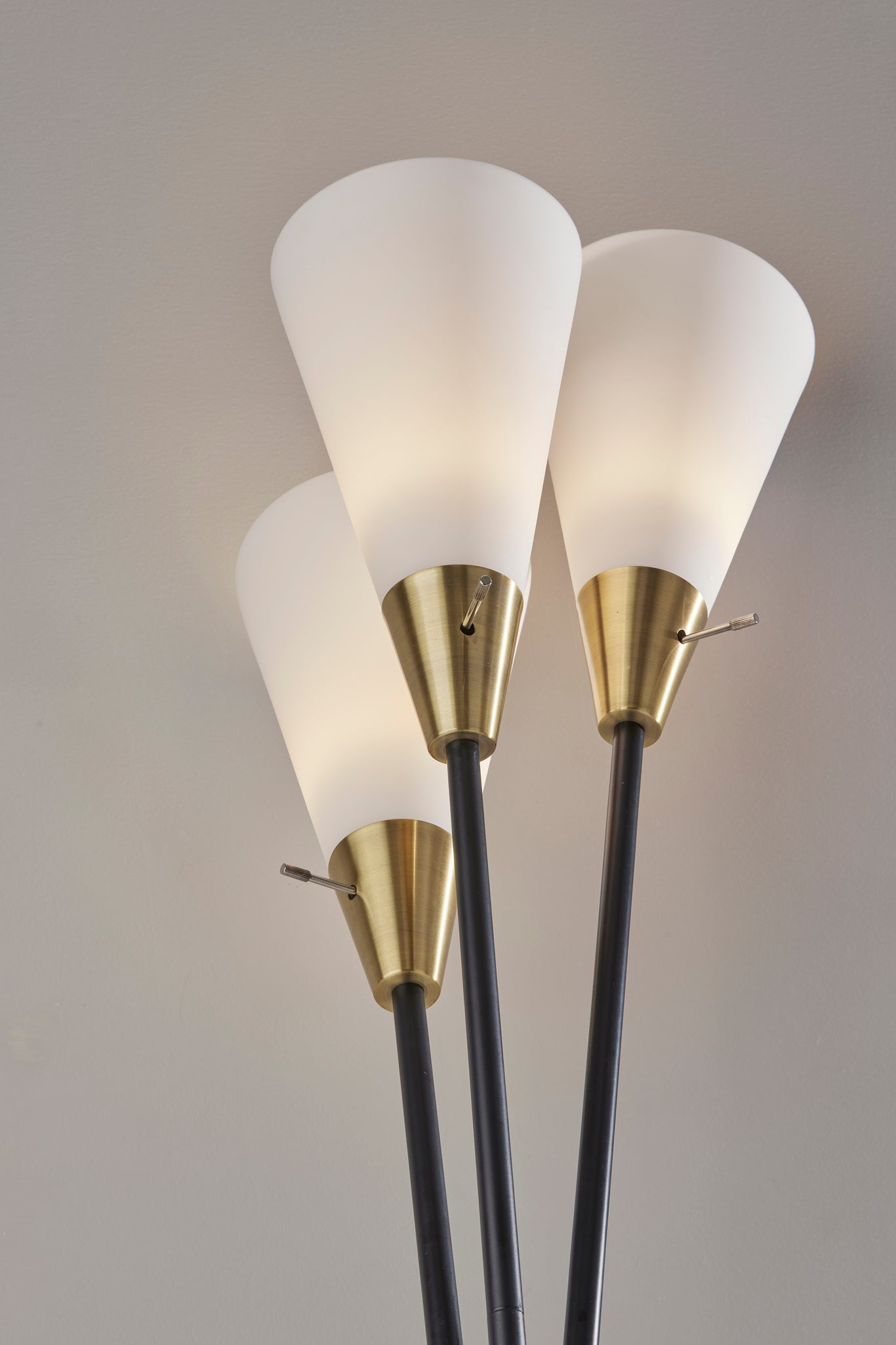 Dixon 3 Light Torchiere