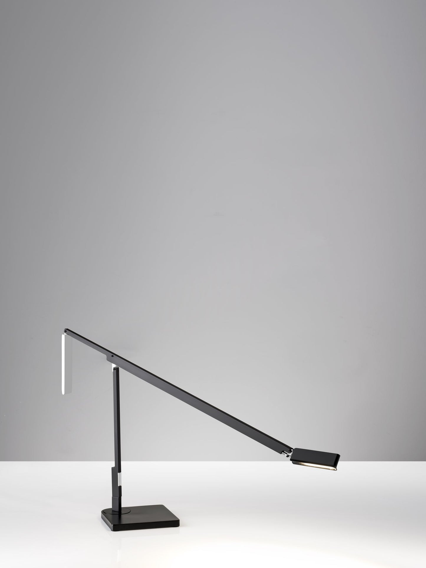 ADS360 Lazzaro LED Desk Lamp